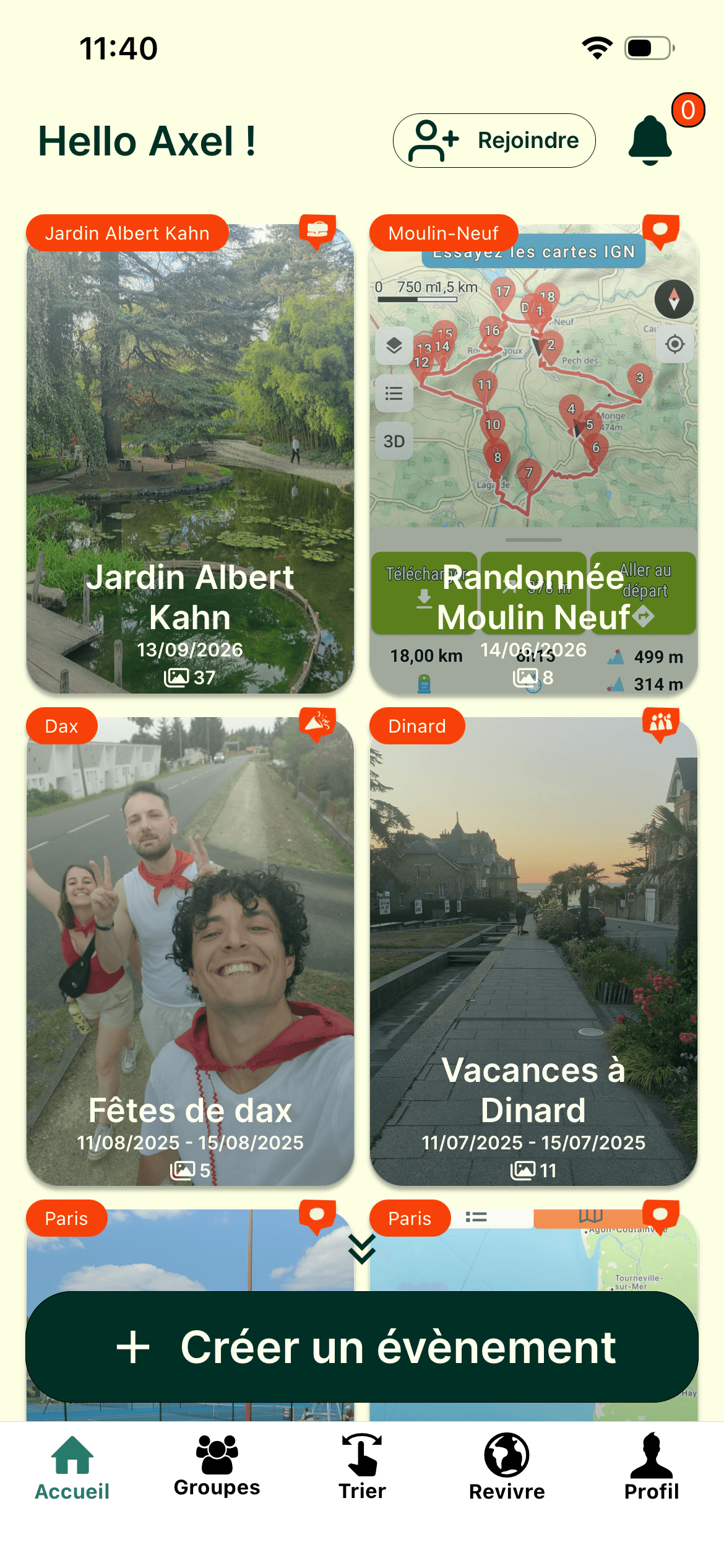 Écran d'un événement dans l'application Timetrace : ajout des souvenirs, participants et partage privé de l'événement